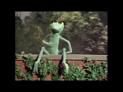 Muppet Songs: Lenny the Lizard - Glow Worm
