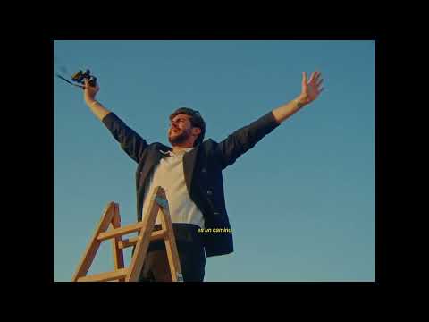 Alvaro Soler - Distancia (Official Visualizer)
