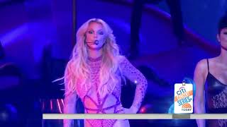 [問卦] 肥宅對妹子說，因為在左邊離妳的心更