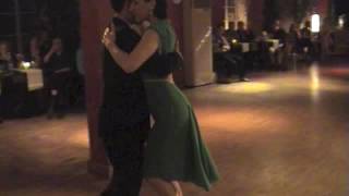 Amanda y Adrian Costa -- Sabado ingles --  D'arienzo