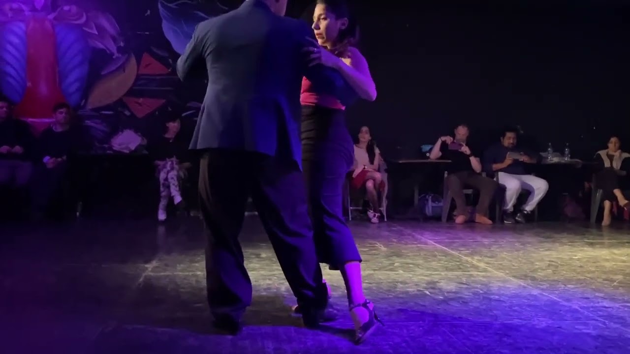 FATI CARACOCH & BRENNO MARQUES - Tu, Roberto Minondi (3/3). Milonga "La Mandrilera"