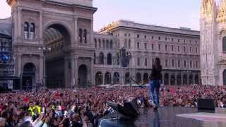 Laura Pausini - E Ritorno Da Te - Piazza del Duomo di Milano - Live HD