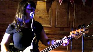 Gravenhurst perform &quot;Nicole&quot; at Cecil Sharp House, London, 26 September 2012