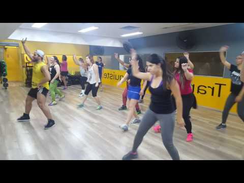 Waiting On The Stage ft. Badjohn Republic , por Matheus Torres