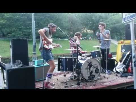 WILD TIDES - INSTEAD OF TWO BEATING HEARTS (live)