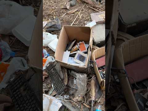 Good Phone in Abandoned box #phone  #galaxys24ultra #smartphone #sorts