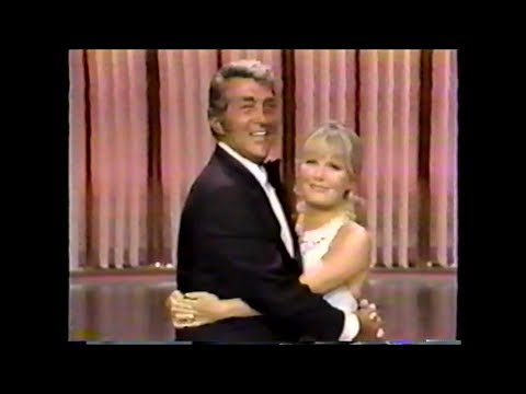 Dean Martin & Petula Clark - Medley - LIVE