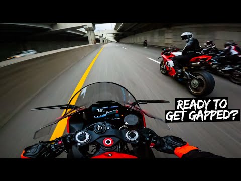 Wahnsinnig seltene Ducati V4R ist eine Herausforderung für meine S1000RR (eine von 500)