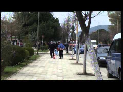 Alarme për bombë. Çantë e dyshimtë te “Petro Nini”. Kombinat, evakuohet shkolla “Musine Kokalari”