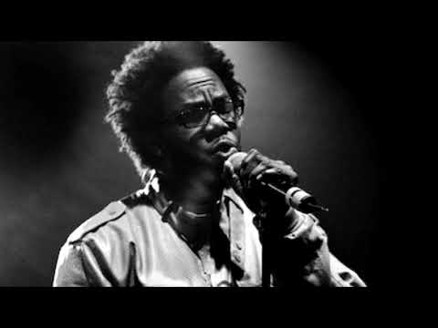 Thumbnail for CONFESSIONS OF A CURLY MIND - Episode 018: Dwele by Dwele