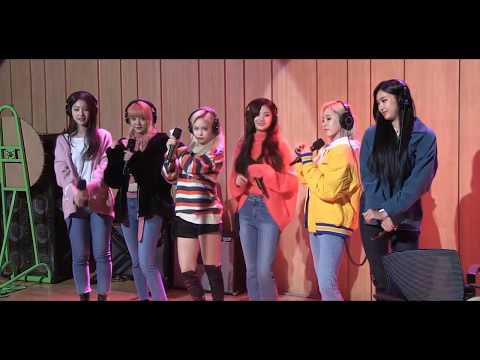 200216 EVERGLOW (에버글로우) - DUN DUN live at Cultwo Show