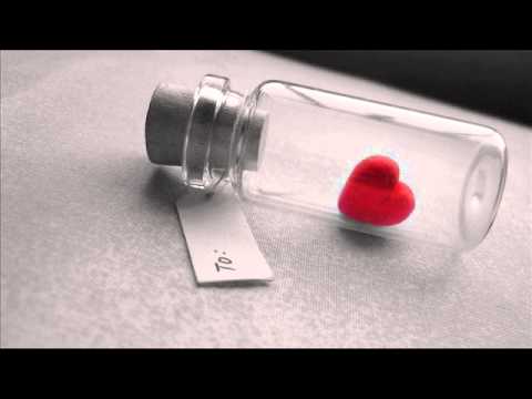 Nikki Flores - House of Cards