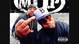 M.O.P. - Stomp The Shit Out (ft. CNN)