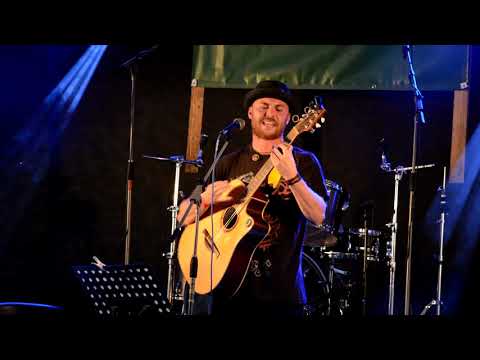 BAGO - (Martin Ručný) - Martin Ručný (Bago) - Holota