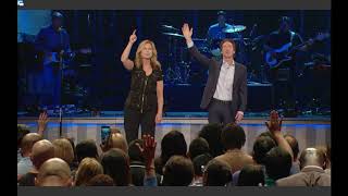 Victoria Osteen can't hide her disgust for a half-empty church