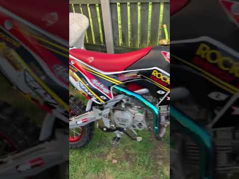 My old Stomp 170cc Detroit pitbike with new end can on