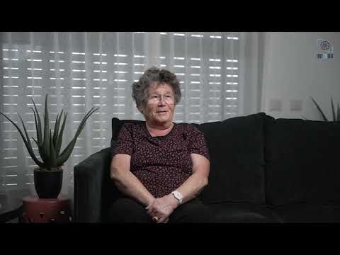 אסתר מיקנובסקי