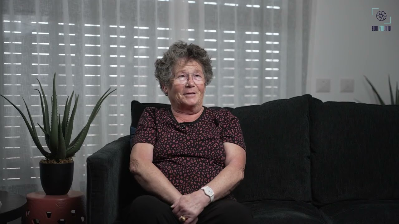 אסתר מיקנובסקי