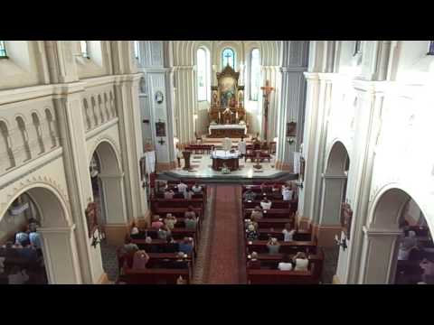JKS 327 - Nech je zvelebený Boh (Benedictus Deus, benedictum Nomen)