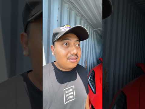 astaga ada kontainer terapung di tengah laut lagi cuy berisi mobil Chevrolet #fyp #chevrolet