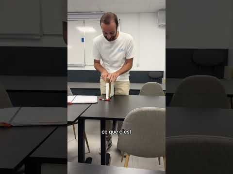 Je dois ouvrir un colis devant tous mes élèves … #maths #mathematiques #prof #professeur #ecole