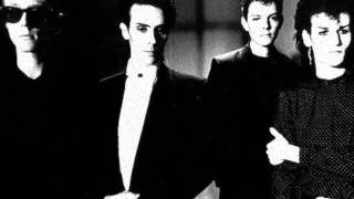 Bauhaus - The Three Shadows 1, 2, 3 - Subtitulos español