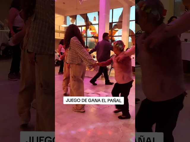 Vídeo relacionado con Juego de 69 Piezas de Vajilla Para Fiesta de Cumpleaños - Platos de Papel, Servilletas, Tazas, Mantel Para Baby Shower, Decoración Infantil Para 16 Personas