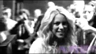 Shakira - Men in this town (Video oficial    Letra)