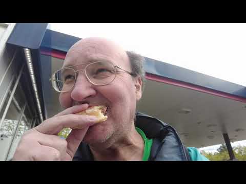 MongoTV_8885 - MIN GÅTUR - Del 3 - Henter Pakke Med Samling Gamle Intel CPU og 10 Liter Billig Cola