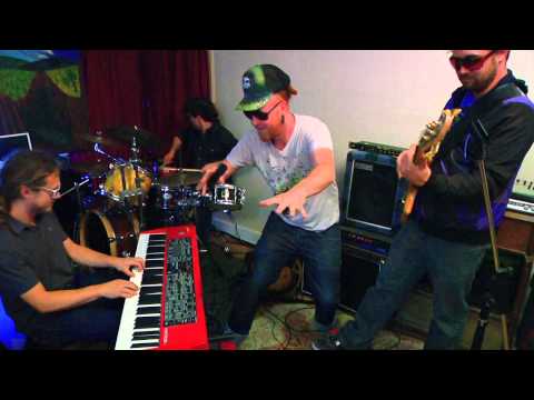 Wassabi Collective Dirty Bass Grunge-step Jam Session
