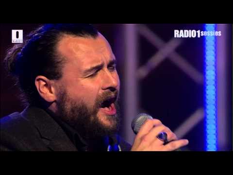 A change is gonna come - Stefanie Callebaut & Dez Mona (Radio 1 Sessies 2013)