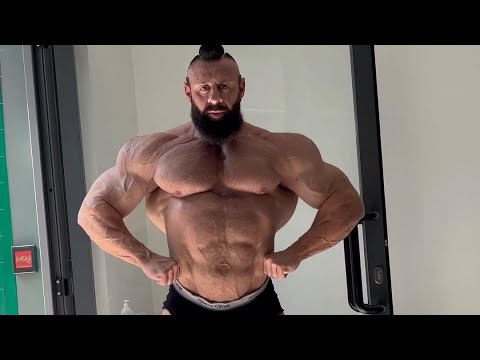 ITALIAN MUSCLE BEAST - IFBB Pro bodybuilder Fabio Romagnolo