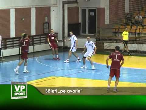 Băieţi „pe avarie”
