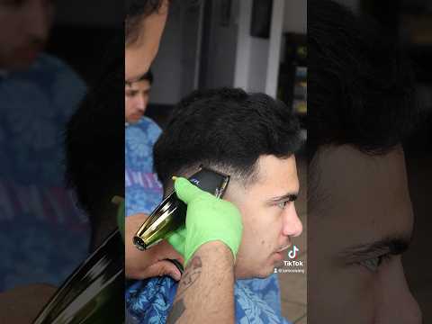 These @jrlusa8365 Clippers see something else 🔥💈 #barber #barbershop #howtofadehair #barberlife