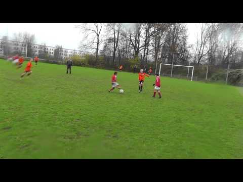 3 dec 2011 Nieuw Utrecht E1 - VV De Meern E6 com 4-3 Doelpunt Sem, assist Robin