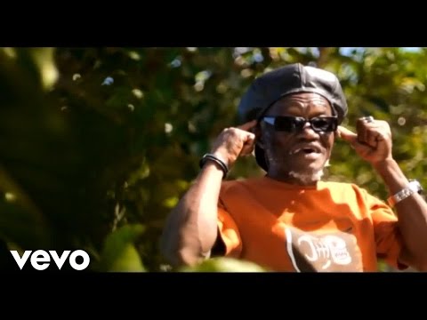 MidnightGroovers - Femm' Débat (Official Video)