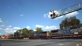 preview picture of video 'CSX Trains Meet Head To Head Folkston Georgia'