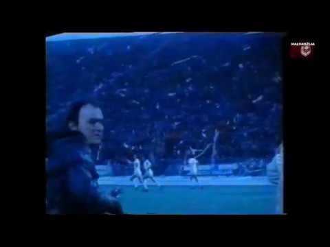 Pogled na tribinu nakon gola: FK Sarajevo - Hamburg 3:3 (Kup Uefa 1980/81 - 1. kolo)