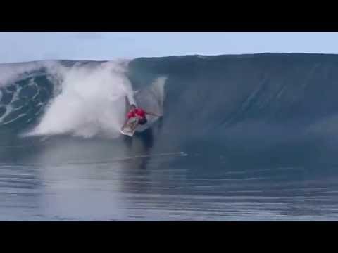 John John Florence barrels Round 2 Billabong Pro Tahiti (1)