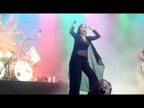Tarja - "Over the Hills and Far Away" @ Wacken 2010, HD