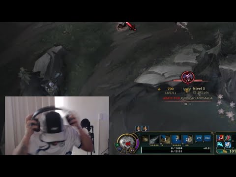 O Shaco entrou na mente do BrTT kkk