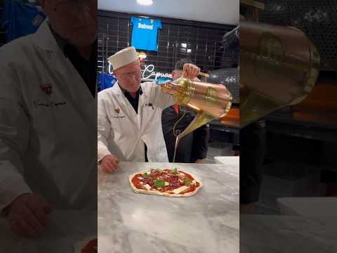 Diavola a ruota di carro di nonno Enzo❤️Alla fine ci dice anche come bisogna mangiarla✂️