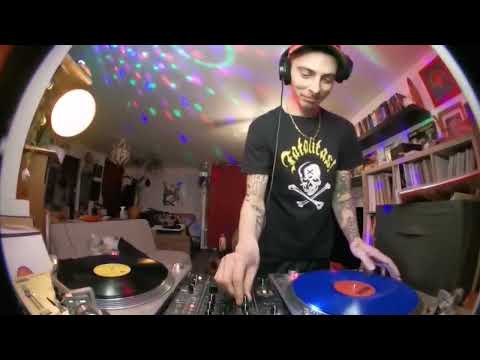 CHICHA ROOTS CUMBIA AND ELECTRIC CUMBIA MIX play by DR DRECK IN LP QUALITY