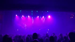 Charlatans   "No One Not Even The Rain"