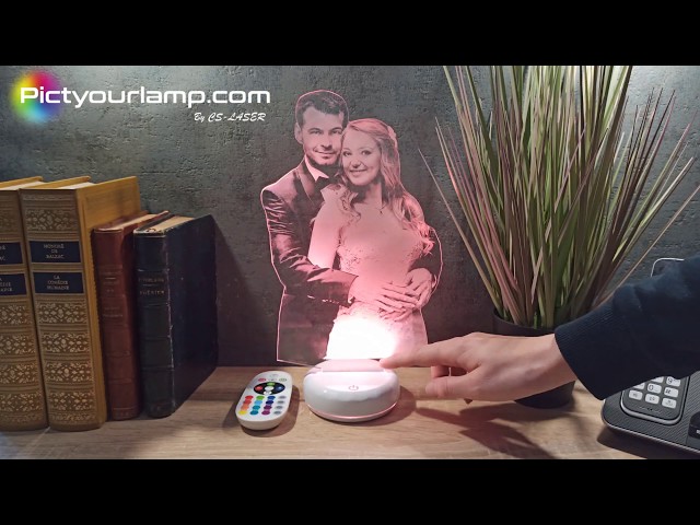 Vídeo relacionado con Panorama Lámpara Personalizada con Foto 22x15 cm - Comunion Regalo Boda - Lámpara Led Personalizada - Lámparas de Mesita de Noche - Regalos Personalizados con tu Foto - Cuadro Personalizado Luminoso