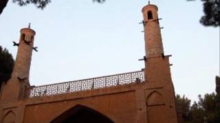 preview picture of video 'IRAN ﾒﾅｰﾚ･ｼﾞｮﾝﾊﾞｰﾝ Menare-Jonban in Esfahan 2011'