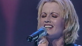 Video thumbnail of "The Cranberries - Promises (Live) (1998)"