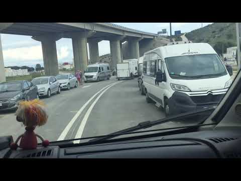 Polizeieskorte zum Hafen Tanger med