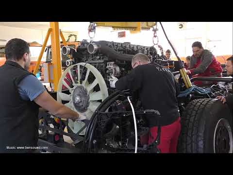 TATRA do škôl - montáž motora a chladiča