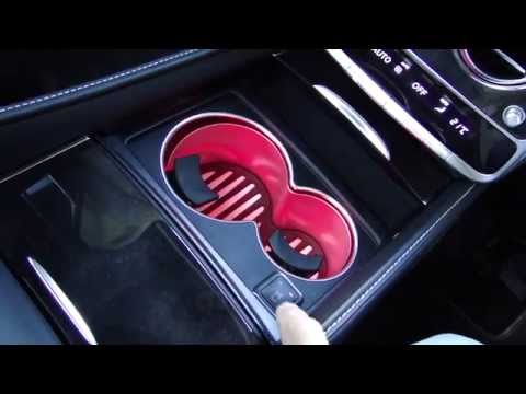 Mercedes-Benz Clase S L. Modelo 2014. Portavasos «templado» con asientos traseros individuales
